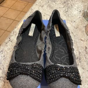 NWT Vera Wang Black Flats